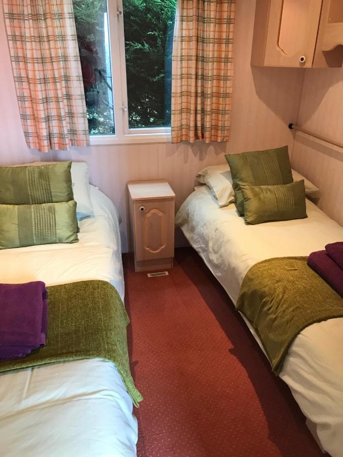 The Fox Inn, Roxby, Static Caravan Buitenkant foto