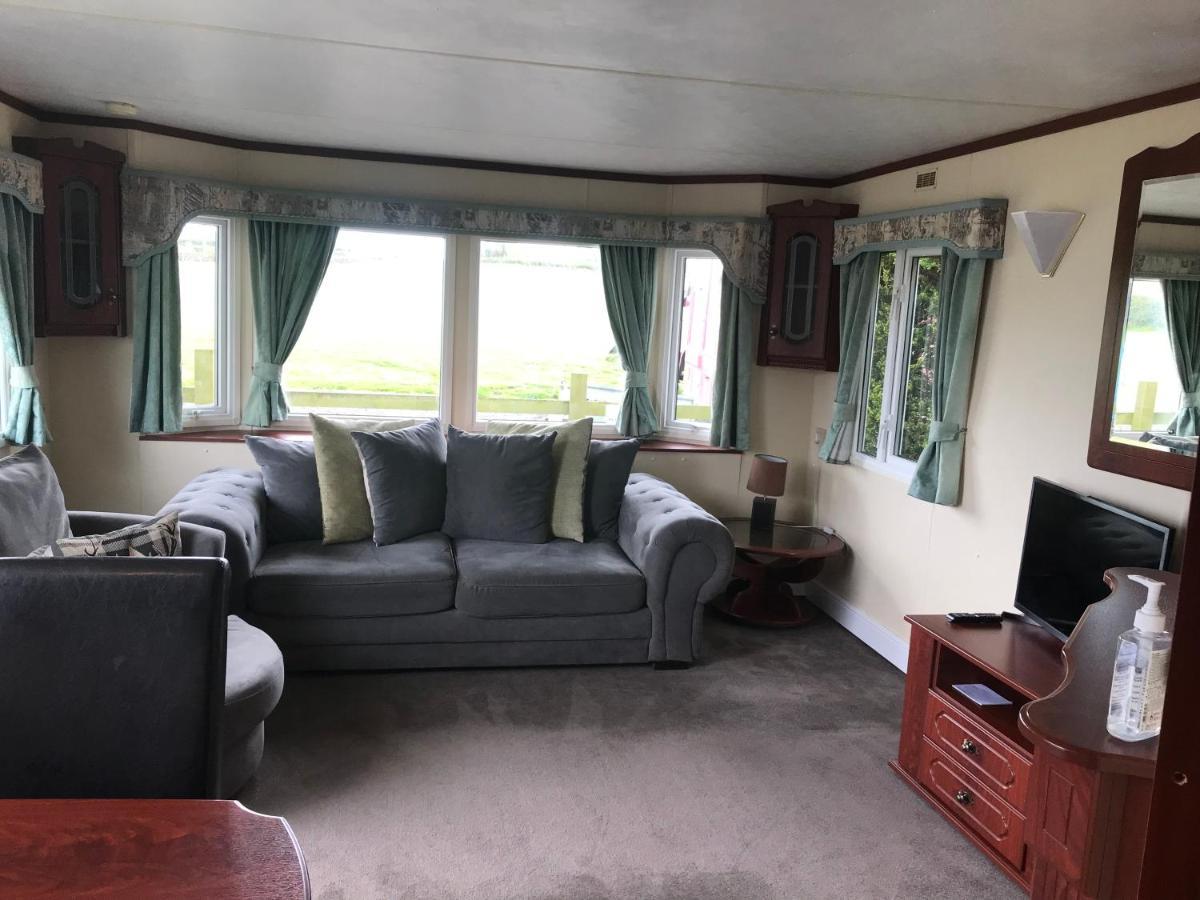 The Fox Inn, Roxby, Static Caravan Buitenkant foto