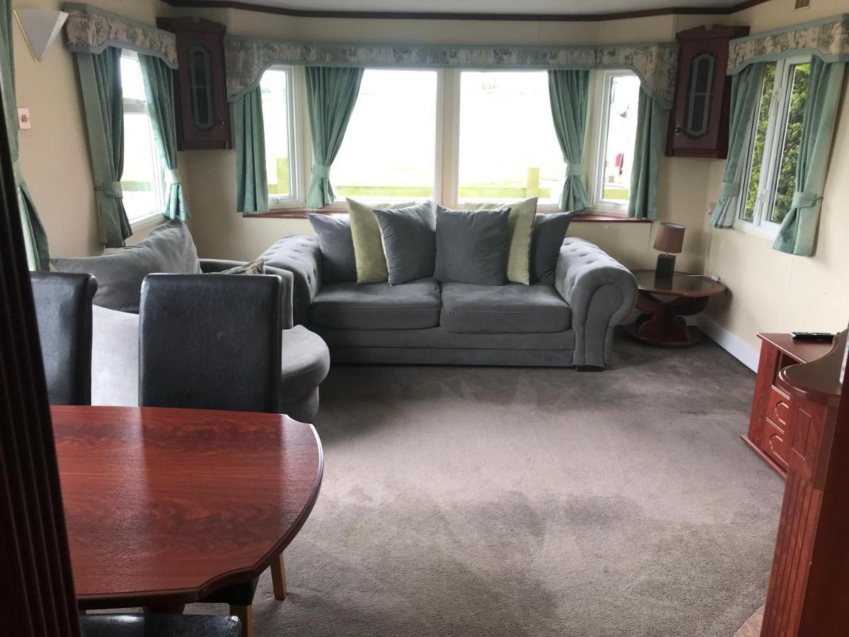 The Fox Inn, Roxby, Static Caravan Buitenkant foto